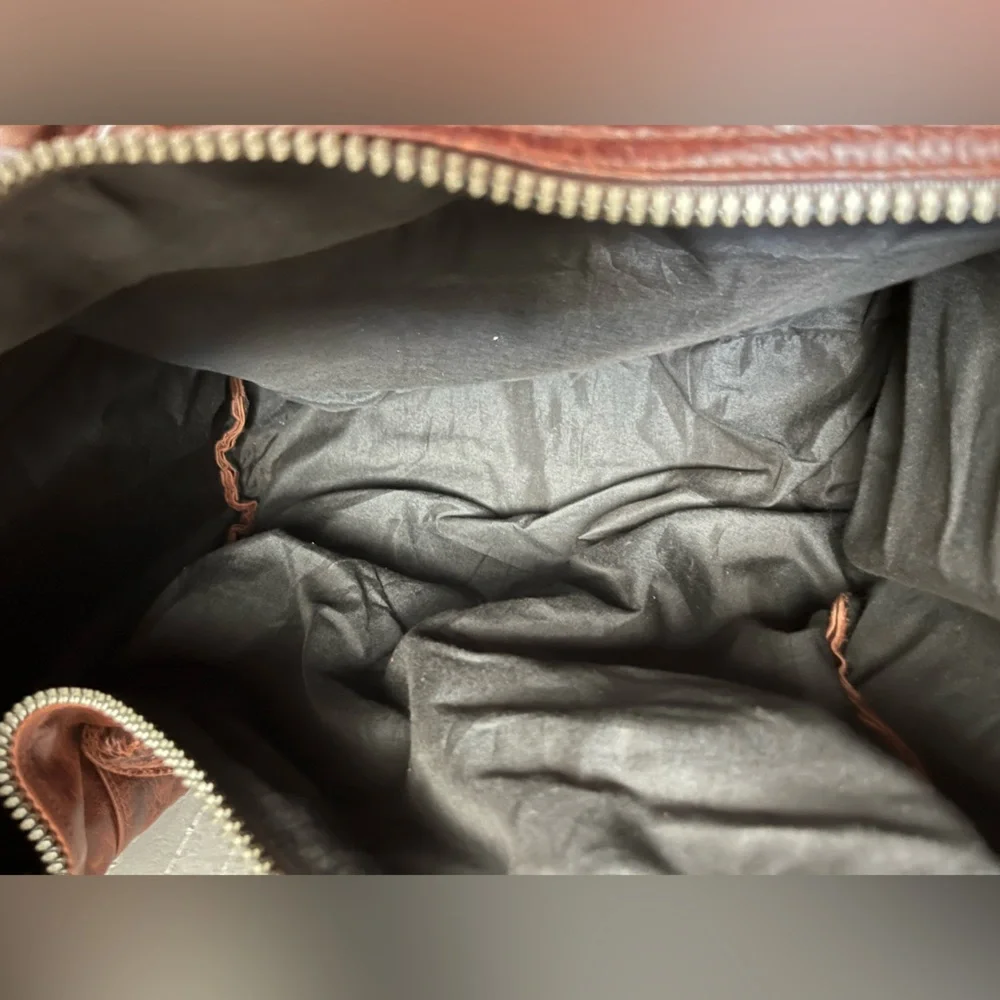 Handcrafted Leather With Zippered Compartments Traveling Duffel Bag Size XL